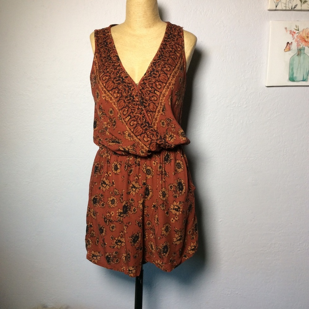 Mossimo Romper Deep V Rust/ Brown w/Sunflower Print
